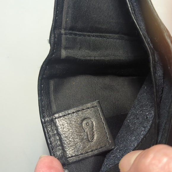 Paul & Taylor USA Black Leather Wallet - Picture 6 of 13